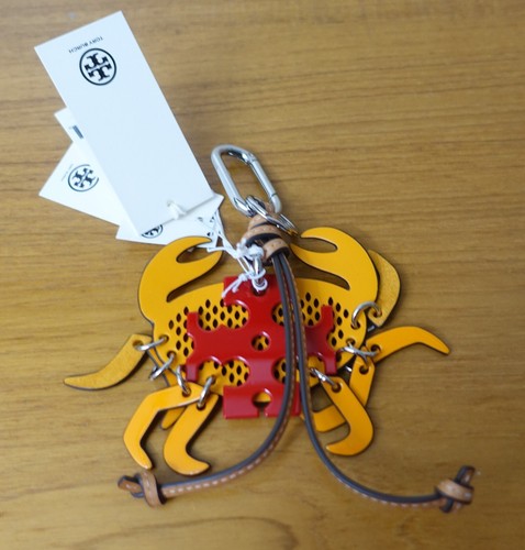 LLAVERO CANGREJO TORY BURCH. Nuevo con etiquetas - Imagen 21 de 24
