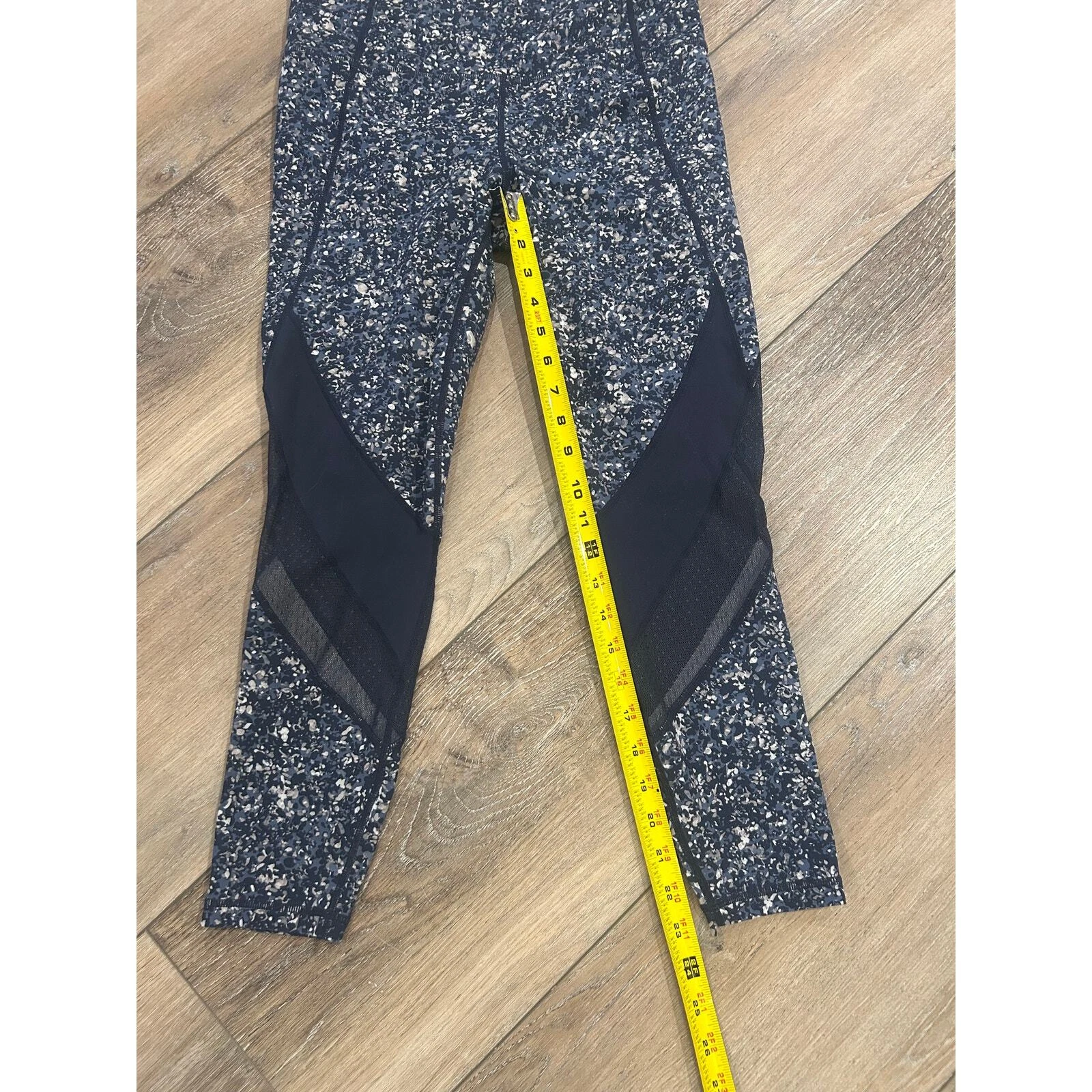 athleta salutation mesh panel waistband pocket leggings