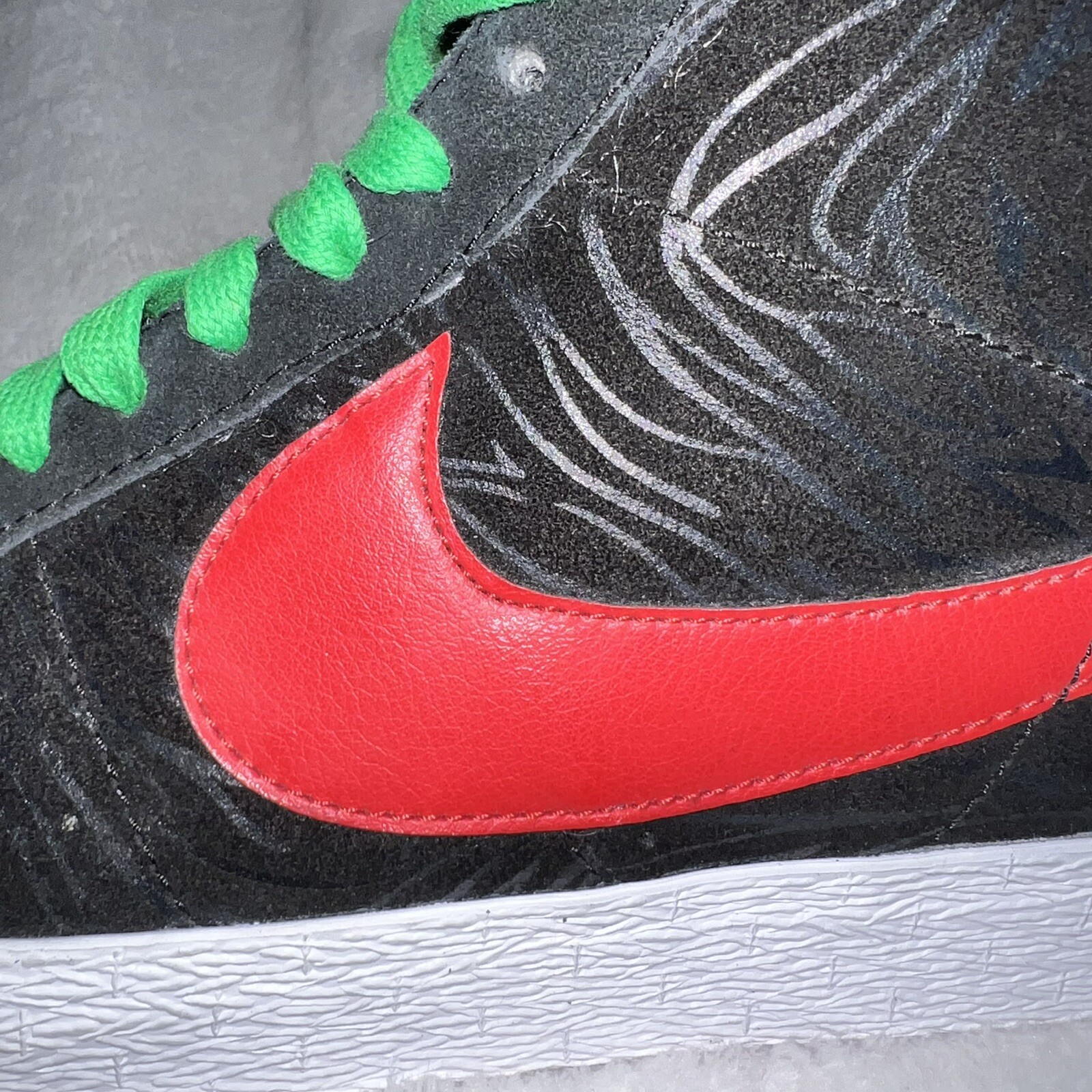 Blazer SB Negro Cometa Rojo-HiperVerde 310801-008 Tribu Llamada Quest Talla 10-image