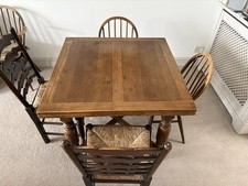 Beautiful Extendable Solid Wood Dining Table
