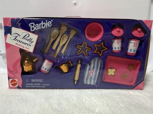 VINTAGE BARBIE PRETTY TREASURES BAKING SET NEW IN BOX