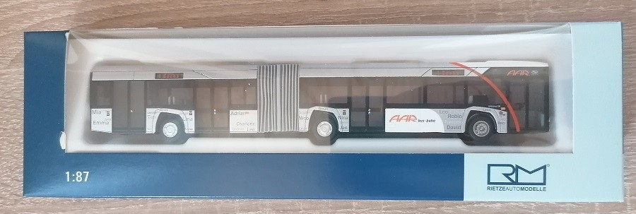 Rietze 73117 - 1/87 Solaris Urbino 18 '14 AAR Bus + Train Aarau (CH) - New