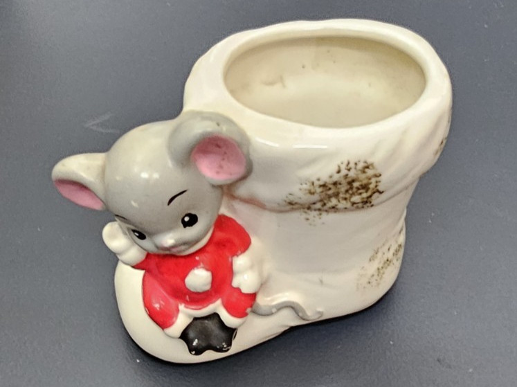Cute Ceramic Sculpture Christmas Mouse on Santa's Boot