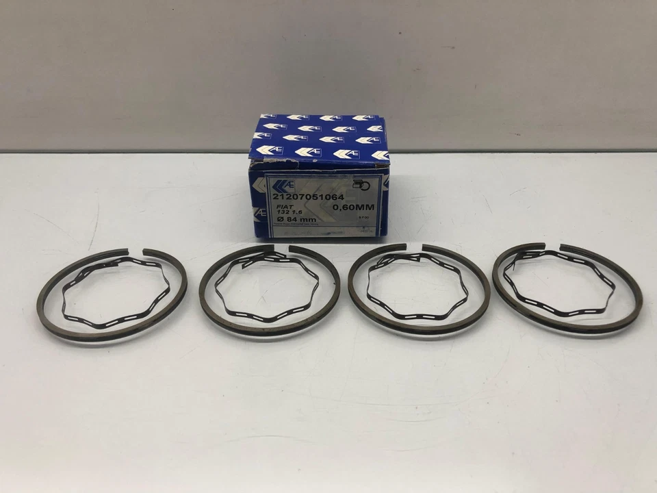 4 cilindros Juego de anillos de pistón 21207051064 84,00 O/S 0,60 AE PARA FIAT Nuova Argenta 132 Foto 4 de 4