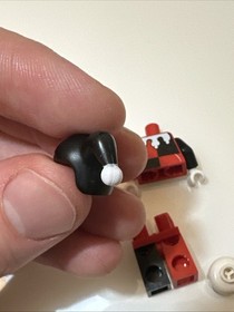 LEGO Batman 7886 Harley Quinn Minifigure Bat026 9.5/10 Condition w/ Accessories