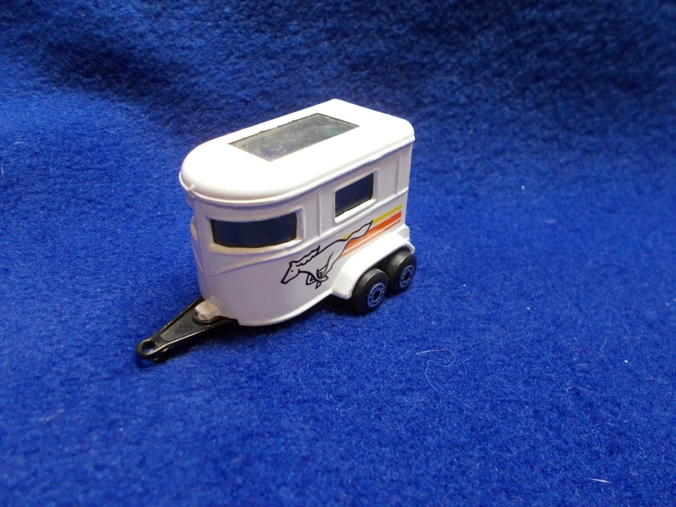 Matchbox TP130 verde con techo blanco Land Rover 90 y remolque para caballos blanco paquete de 2 Foto 4 de 4