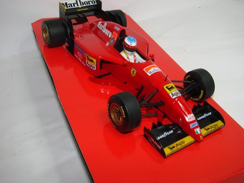 1/18 Ferrari 412 T2 Marlboro, Testversion 1995 mit weißer Fahrerfigur - Bild 3 von 10