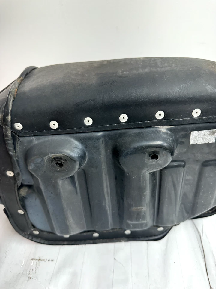 1995-1997 Honda Shadow Ace Vt1100 OEM Saddlebag Set Pair Luggage - 246-1 - Image 2 of 4