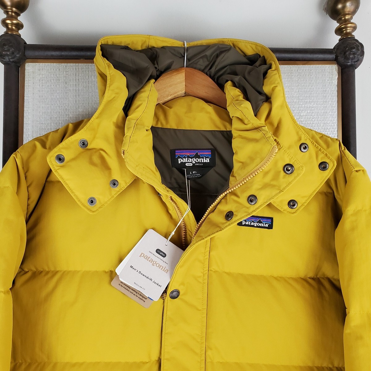 PATAGONIA NEW $329 Size Large Mens 600 Down Hooded Jacket Coat