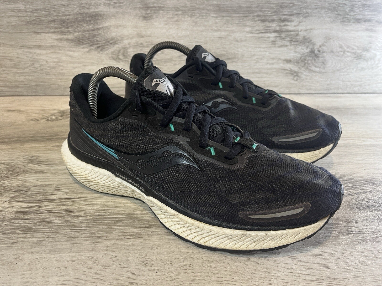 Saucony Womens Triumph 19 S10678-10 Black Running Shoes Sneakers Size 9.5