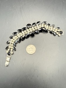 Vintage Silvertone Jet Black And Clear Rhinestone Bracelet 6.5 In