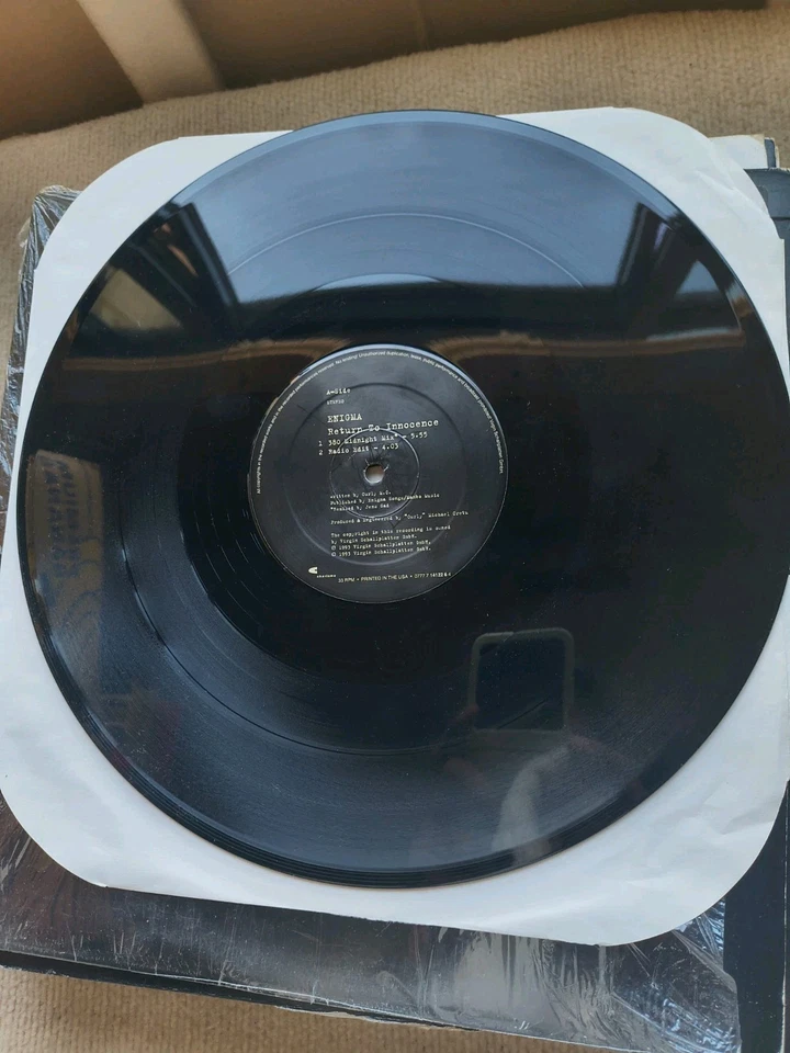 Enigma - Return To Innocence 12” Vinyl record Excellent! - Image 3 of 3