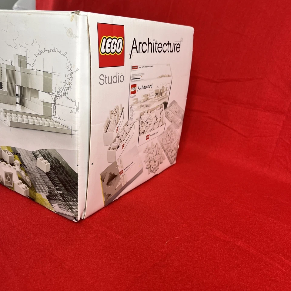 LEGO Architecture Studio 21050 Ages 16+  1210 Pieces Open Box/Sealed Contents - Image 4 of 4