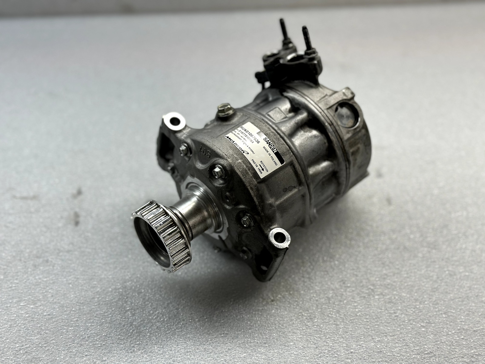 2020 Mclaren 720s A/c Compressor RUK01067636 Sanden OEM used 300mi