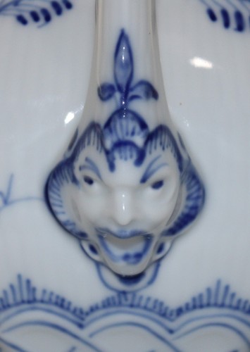 ROYAL COPENHAGEN SMALL TEAPOT NO LID BLUE FLUTED FULL LACE 1118 - Picture 10 of 13
