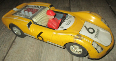 Lot Anciennes Porsche Carrera GT Joustra, Friction, 28 Cm, Réf 2137, Année 1969, Occasion