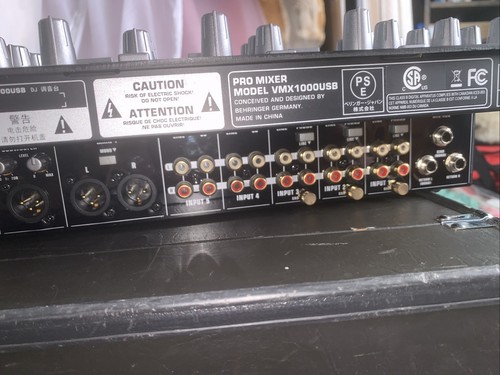 Behringer VMX 1000USB DJ Mixer - Picture 6 of 11