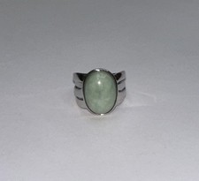 Elegant 925 Sterling Silver Oval Light-Green Stone Ring
