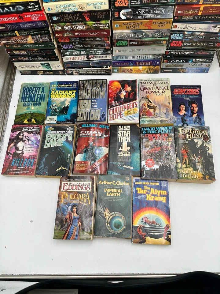 Huge Lot of 127 Vintage Sci-Fi/Fantasy PB Books ACE DEL REY TOR DAW - Imagem 2 de 4