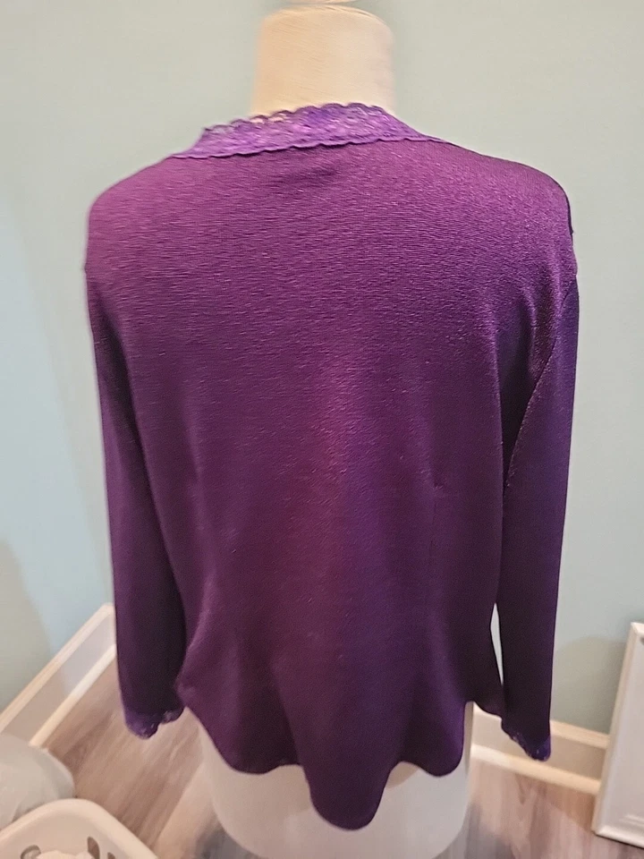 Conjunto Suéter Cárdigan Vintage Encaje Púrpura Bisou, Talla Grande Tanque y Suéter Foto 2 de 4