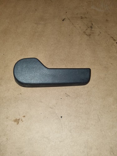 1J1823533C VW Passat B6 3C Motorhaubenentriegelung Griff