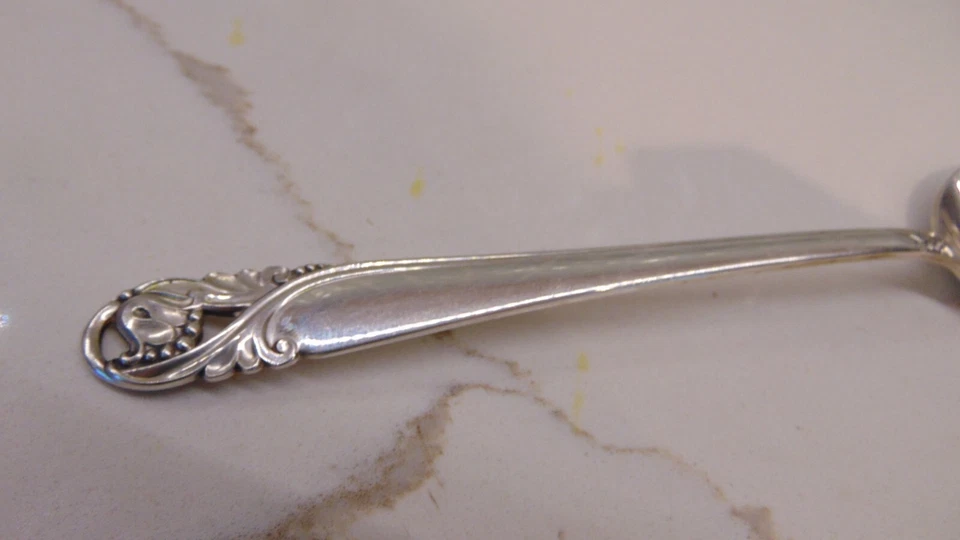 "Spring Glory" International Sterling Pierced Table Serving Spoon-60 grams-8.5" - Image 3 of 4