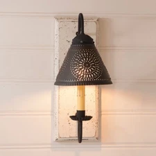 Irvin’s Country Tinware Crestwood Sconce in Americana Vintage White
