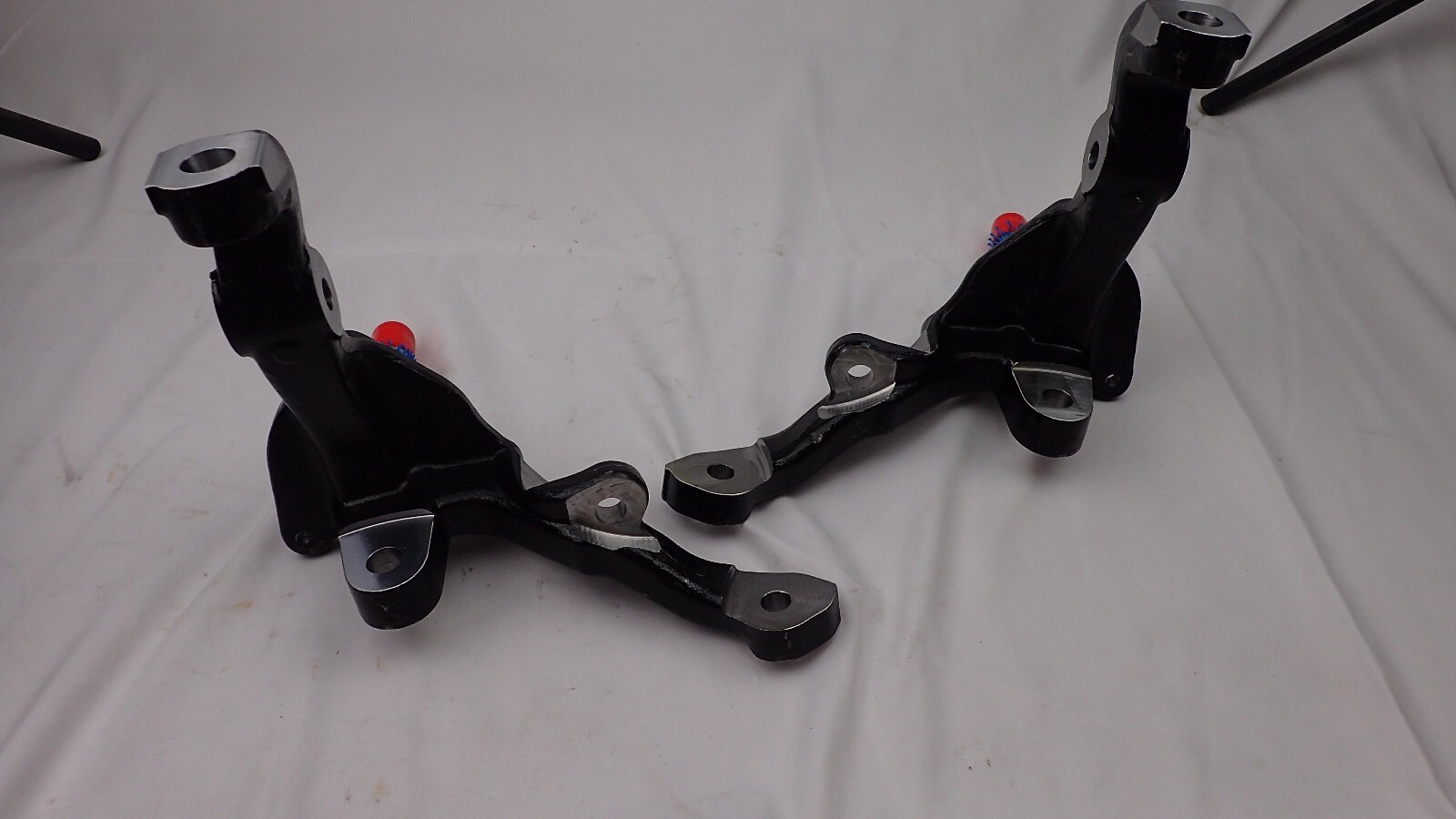 1975 1980 Ford Granada front spindles spindle pair new right hand left