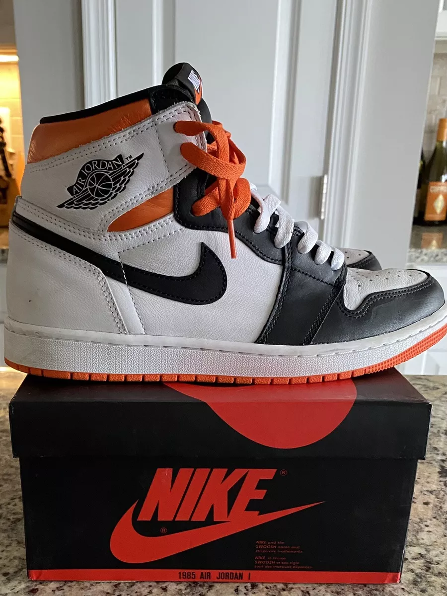 Air Jordan 1 Retro High OG Black/Orange Official Look