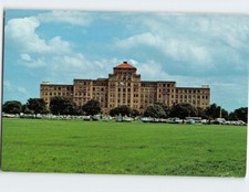 Postcard Famous Brooke Army Hospital Fort Sam Houston San Antonio Texas USA