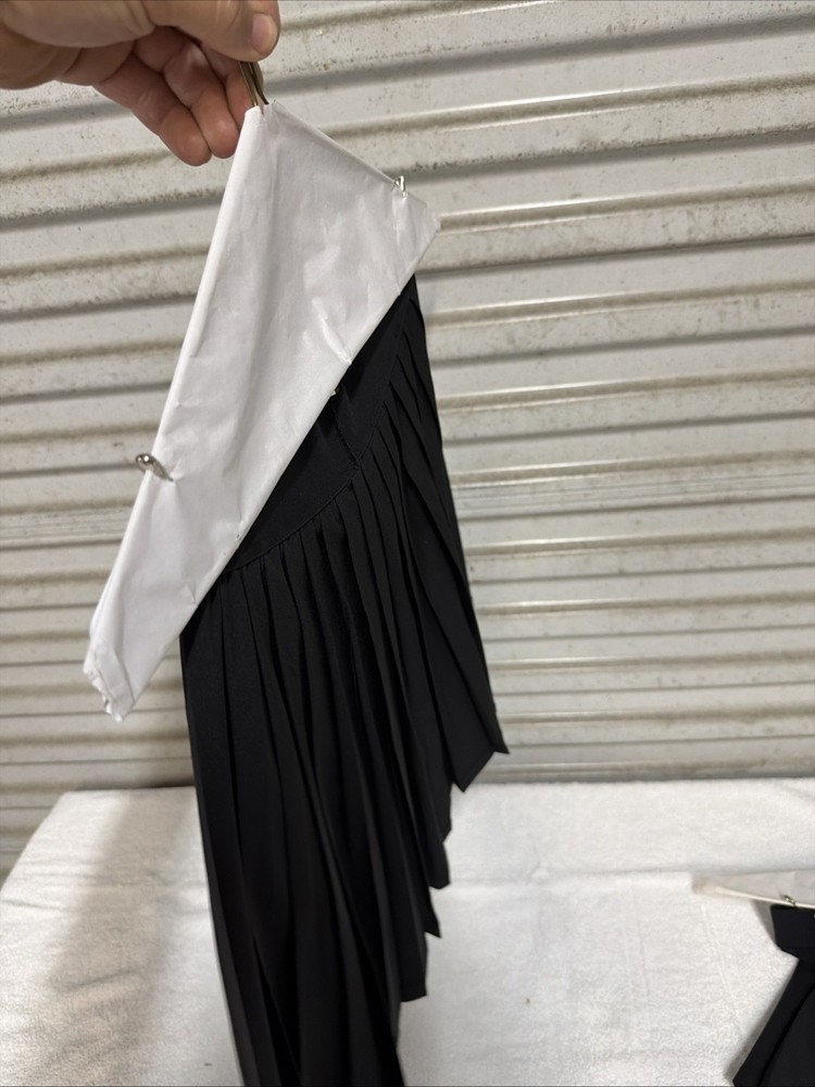 Tennis Skirt Black with Built-in Shorts Size XL Accordion