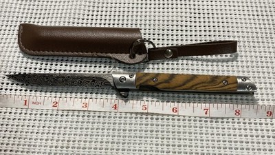 *Folding Knife Is 8.5  Inches Length. Scrolled Blade.? (order013￼