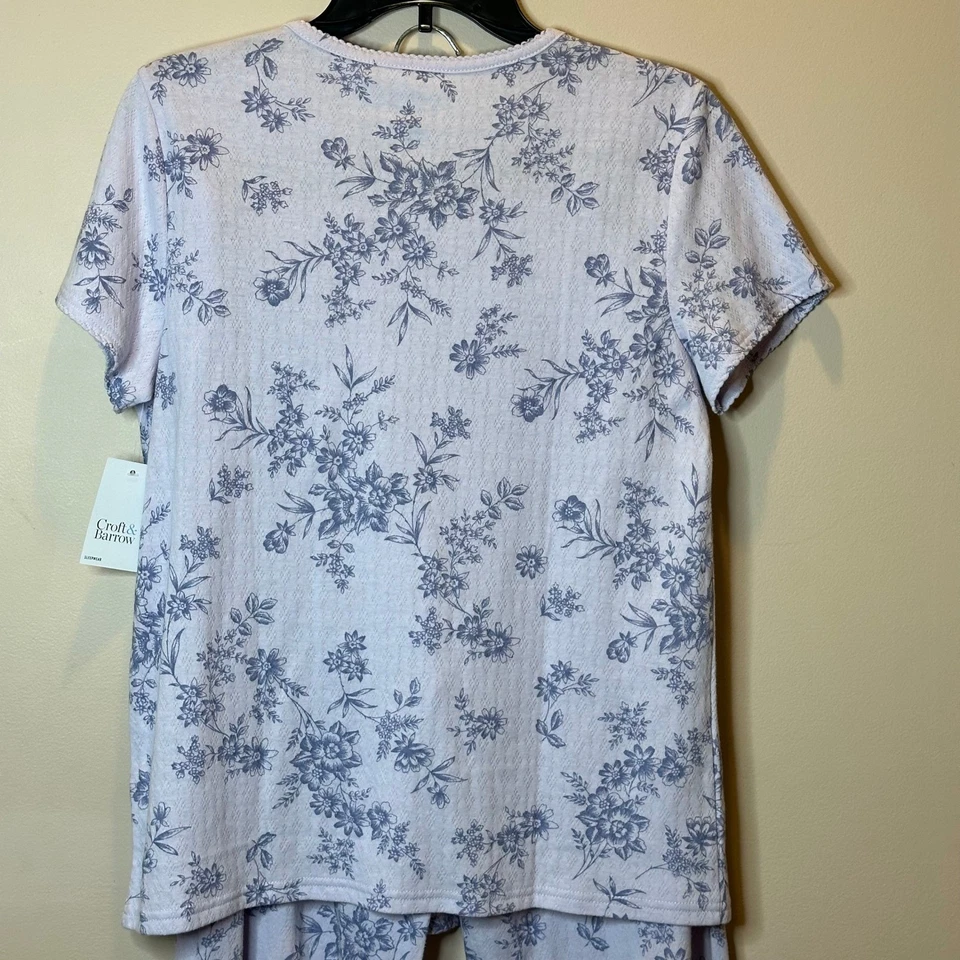 Nuevo con etiquetas Croft & Barrow Púrpura Floral 2 piezas Pijama Henley Conjunto Prendas para dormir para mujer Talla Pequeña Foto 4 de 4