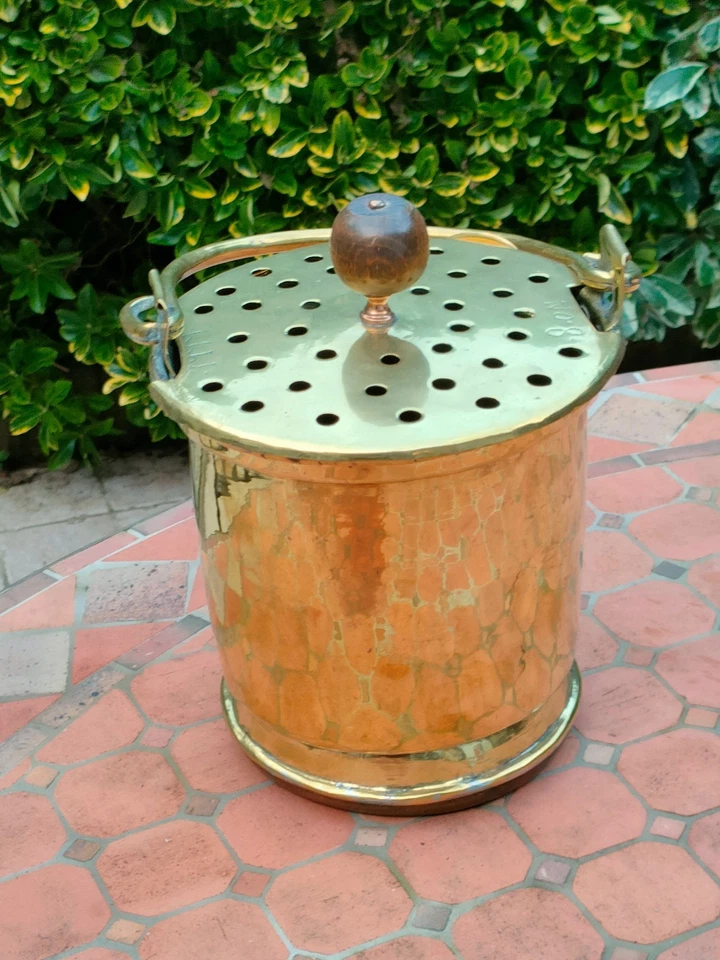 chaufferette époque 18 ème millésimée 1777 louis XVI en laiton origine Flandre - Photo 3/4