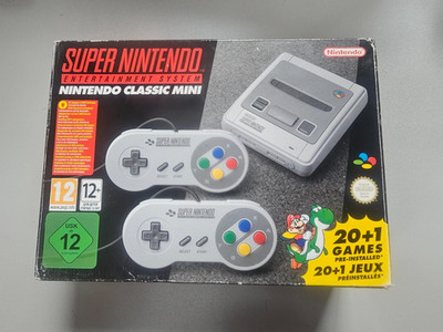 Nintendo Classic Mini SNES Micro-Konsole PAL grau mit 2 Controllern OVP