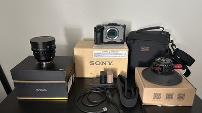 SONY FX30 WITH LENS + ACCESSORIES MINT CONDITION (Read Description)