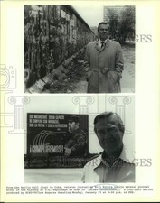 1989 Press Photo Bill Kurtis, Hosts "Secret Intelligence" on PBS - nop52328