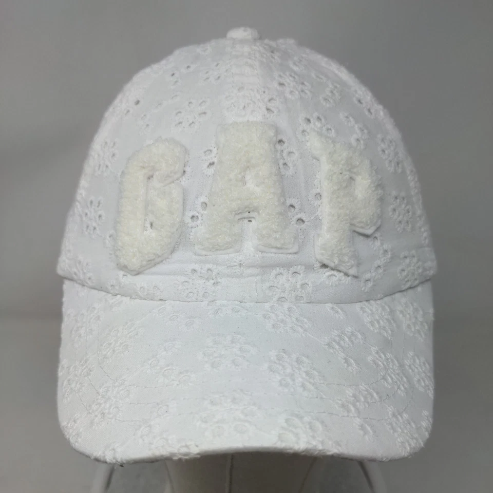 Sombrero Gap Kids elástico con tirantes blanco forrado con ojales pequeños/medianos Foto 2 de 4