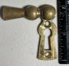 VINTAGE OLD ANTIQUE BRASS ESCUTCHEON WITH SWIVEL COVER