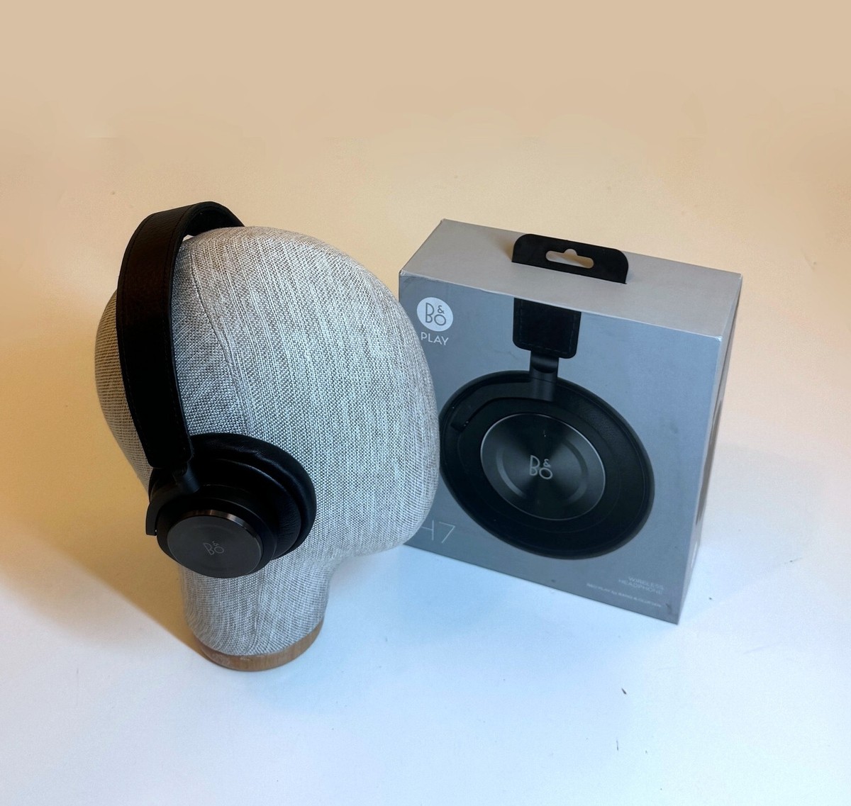 【美品】BANG&OLUFSEN Beoplay H7 BLACK フルセット B&O Play by Bang & Olufsen BeoPlay H7 Wireless Bluetooth Over-Ear
