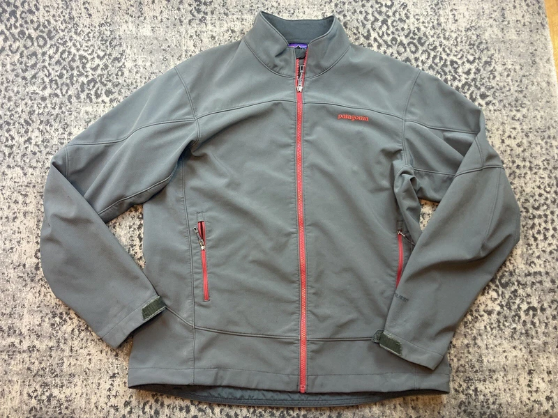 patagonia adze softshell zip up windbreaker red accents jacket