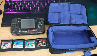 SPECIAL EDITION SEGA Game Gear * LED Button Mod * USB Power * Stereo Sound * 4 Spiele *