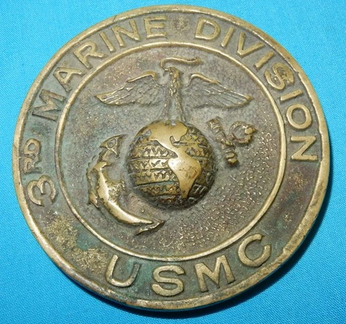 VINTAGE USMC 3rd DIVISION UNITED STATES MARINE CORPS MEDAL To CAPT JULIAN RAMOS