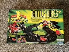 Complete Unused Power Rangers Battle Bikes Battery Operated Road Racing Set New