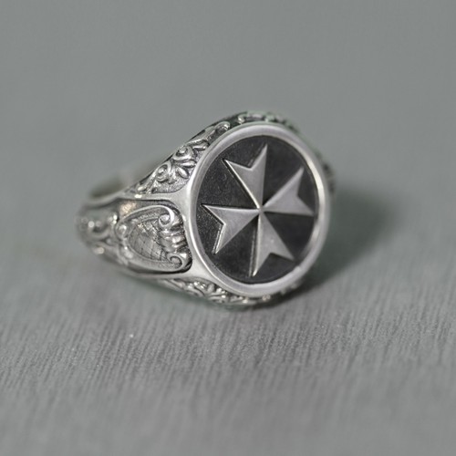 Maltese Cross Knights Hospitaller Sterling Silver Mens Ring Signet - Picture 6 of 9