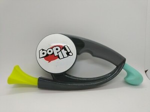 Hasbro Bop It! Handheld Electronic Memory Skills Game Twist Pull 2015 B7428 | eBay