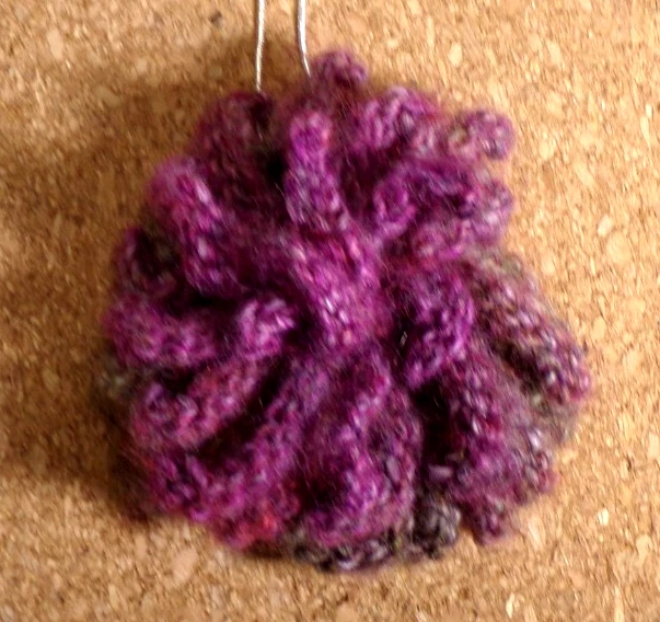 COLLAR HECHO A MANO GANCHILLO 3.5" FLOR/PLATA PLACA 18" CY96 CL88CR J88CR Foto 3 de 4