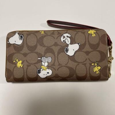 スヌーピー コラボ【COACH X Peanuts】Long Zip Around Wallet COACH x PEANUTS Long Zip around Wallet Snoopy Woodstock