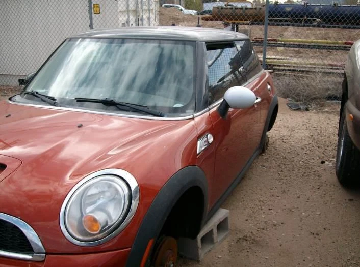 Brazo de control inferior inferior delantero izquierdo usado se adapta a: Mini Mini Cooper HT Fro 2012 Foto 2 de 4