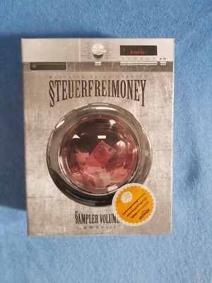 STEUERFREIMONEY - SAMPLER VOLUME 1 (LIMITED FANBOX)  3 CD'S + MERCH (NEUWERTIG)
